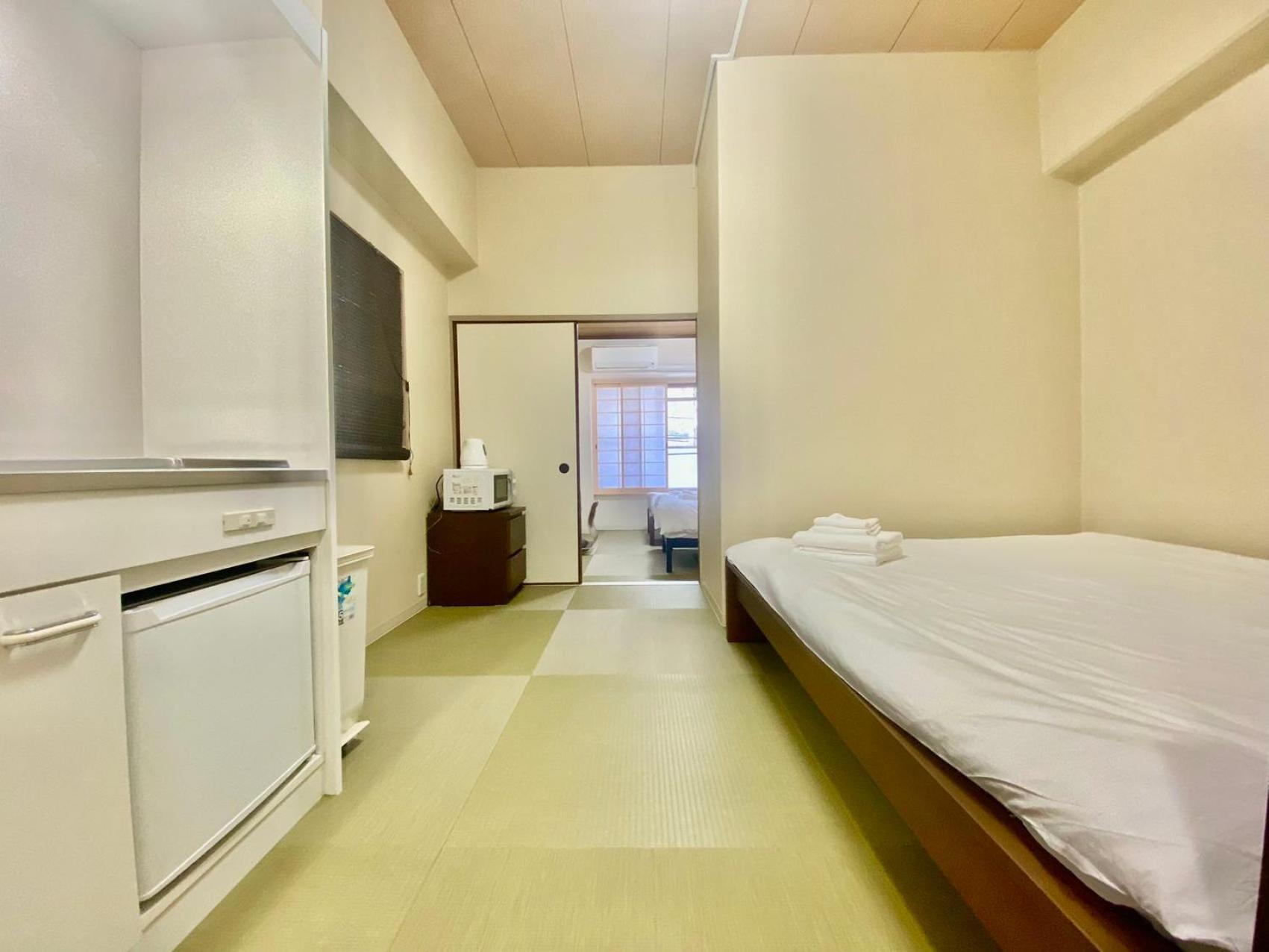 3 Minutes On Foot From Dotonbori East Entrance 5 Minutes On Foot From Shinsaibashi Area Traditional Japanese-style 公寓